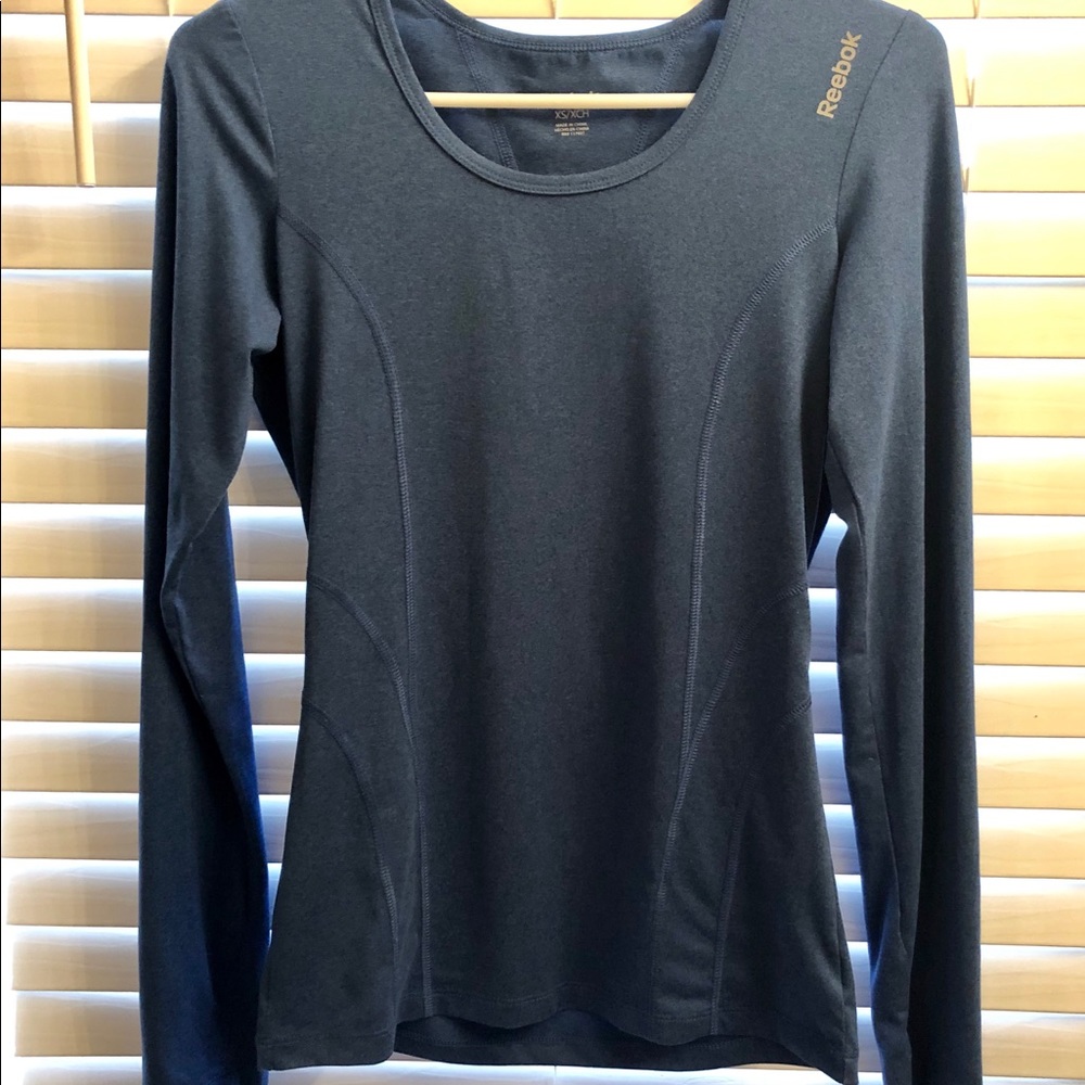 Reebok women’s long sleeve top